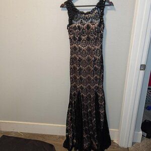 Betsy and Adam women's dress size 6  sleeveless